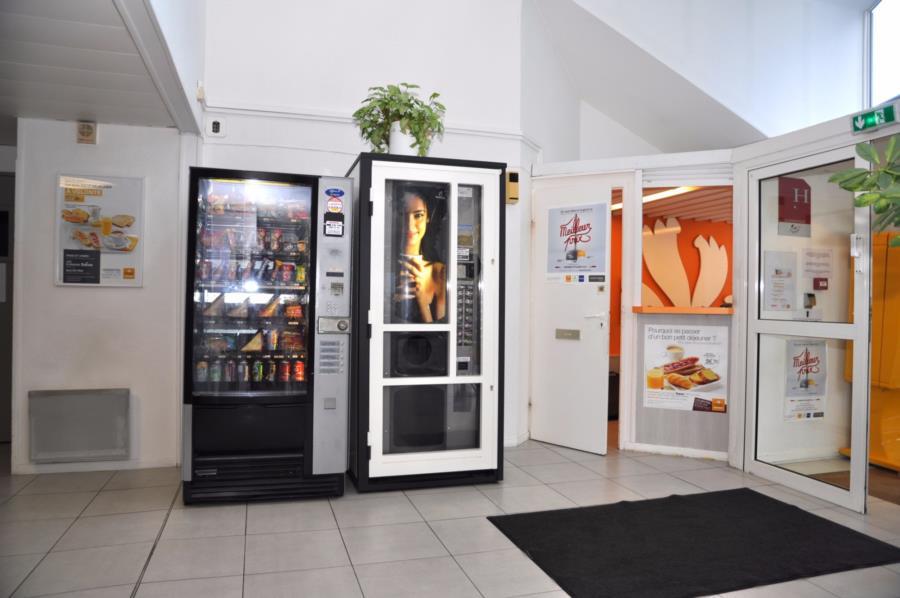 Premiere Classe Est - Technopole Hotel